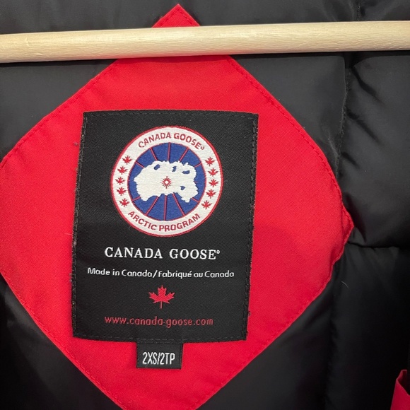 Canada Goose - Picture 2 of 4